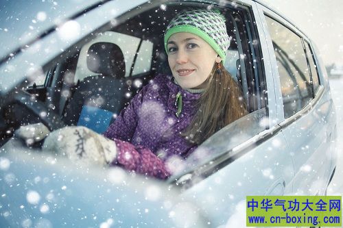 雪天驾驶掌握这些技巧 就不用再担心了!